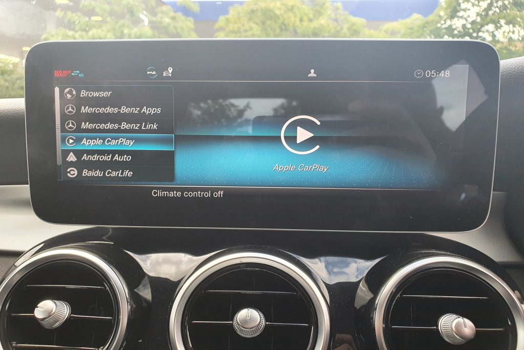 MercedesBenz Original Apple CarPlay vs UK Auto Retrofits CarPlay MMI