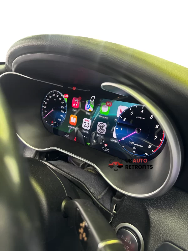 Mercedes Benz Digital Cluster with carplay